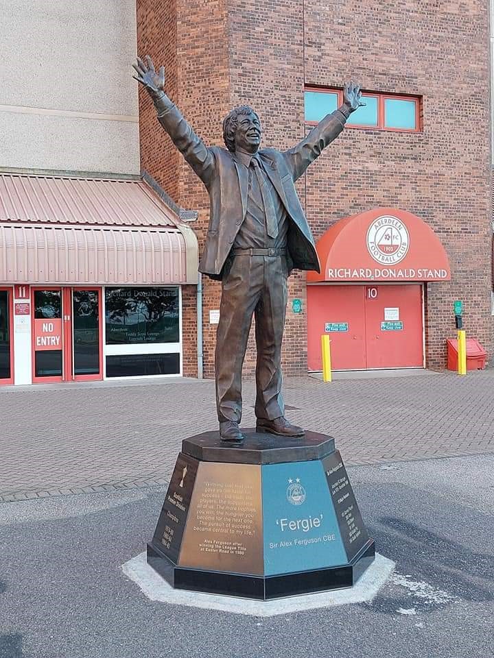 La statua dedicata dall’Aberdeen ad Alex Ferguson