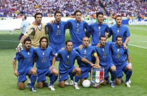 La nazionale schierata prima dell’inizio della finale dei mondiali 2006
