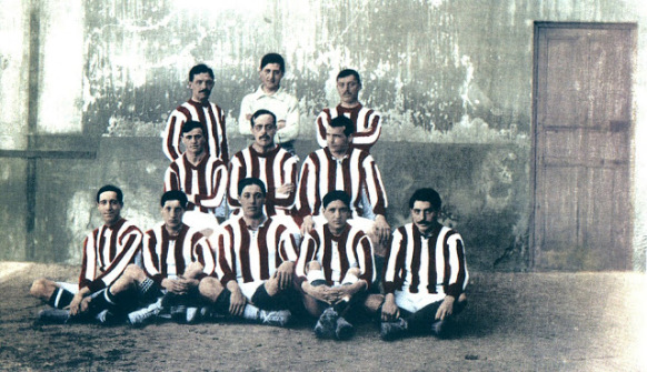 Un’immagine dell’Atletico Madrid risalente al 1910