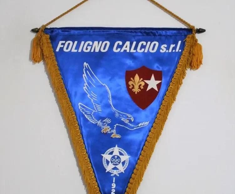 foligno 9 anni 80