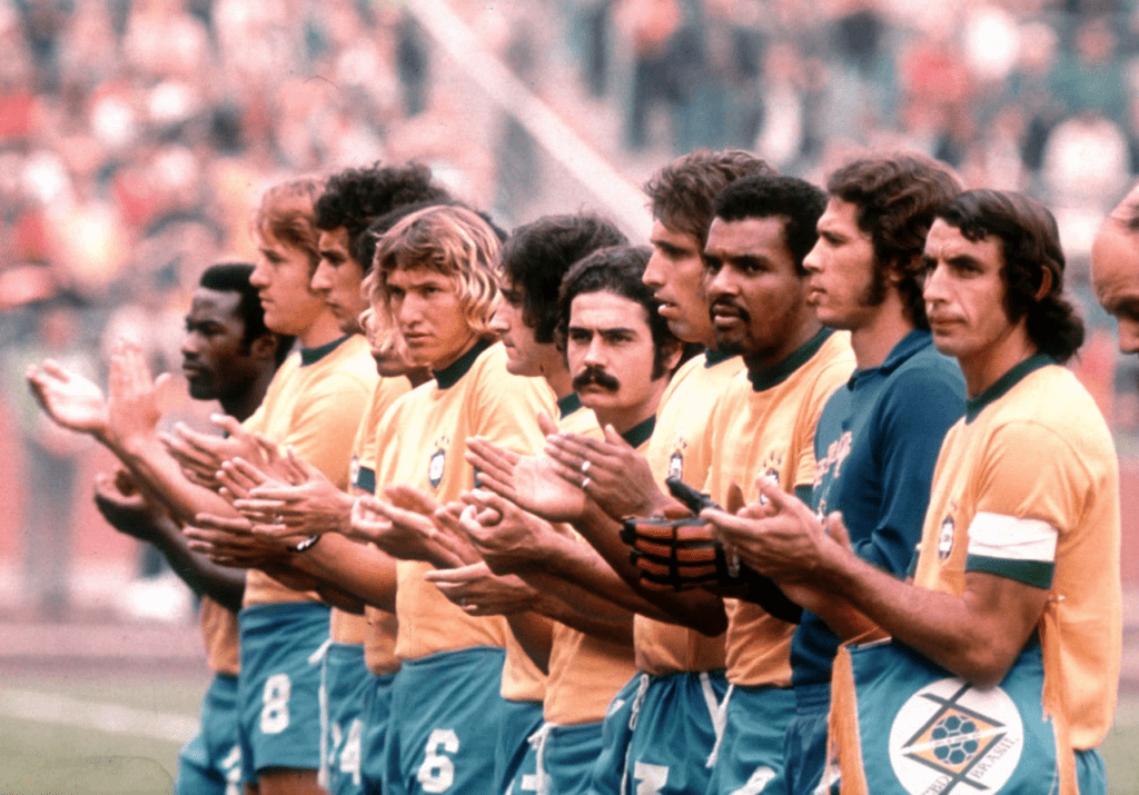 Piazza con il gagliardetto del Brasile ai mondiali del 1974